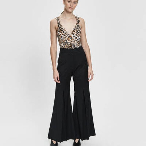 KIMHĒKIM FROM NEED SUPPLY CO. VENUS PLEATED PANT - Picture 2 of 5